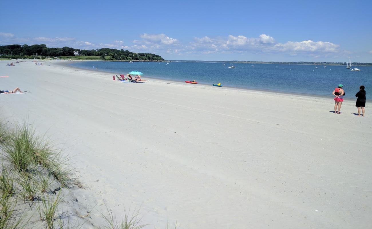 Third Beach'in fotoğrafı açık bej kum yüzey ile