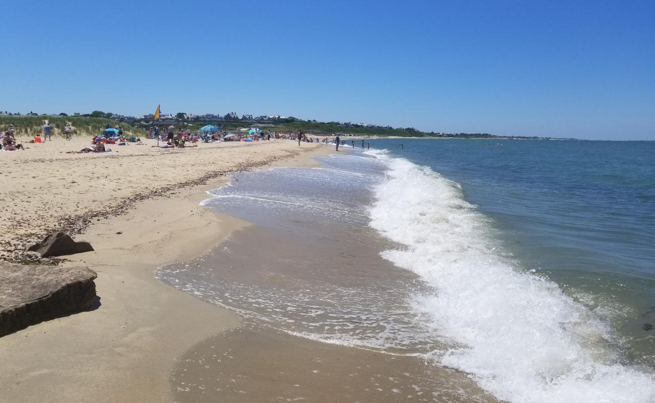 Jetties Beach'in fotoğrafı açık bej kum yüzey ile