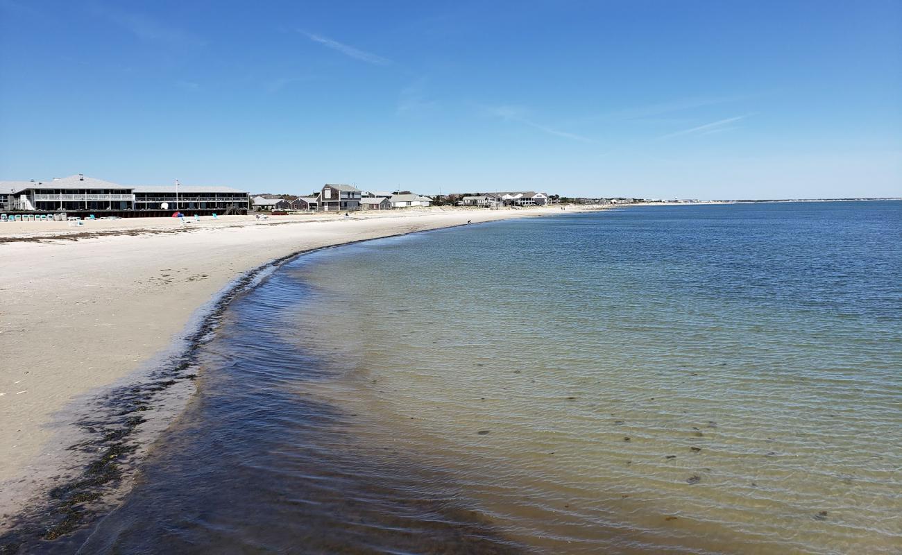 Thatcher Park Beach'in fotoğrafı açık bej kum yüzey ile