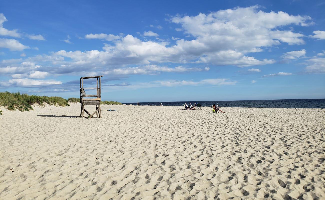 Bank Street beach'in fotoğrafı açık bej kum yüzey ile
