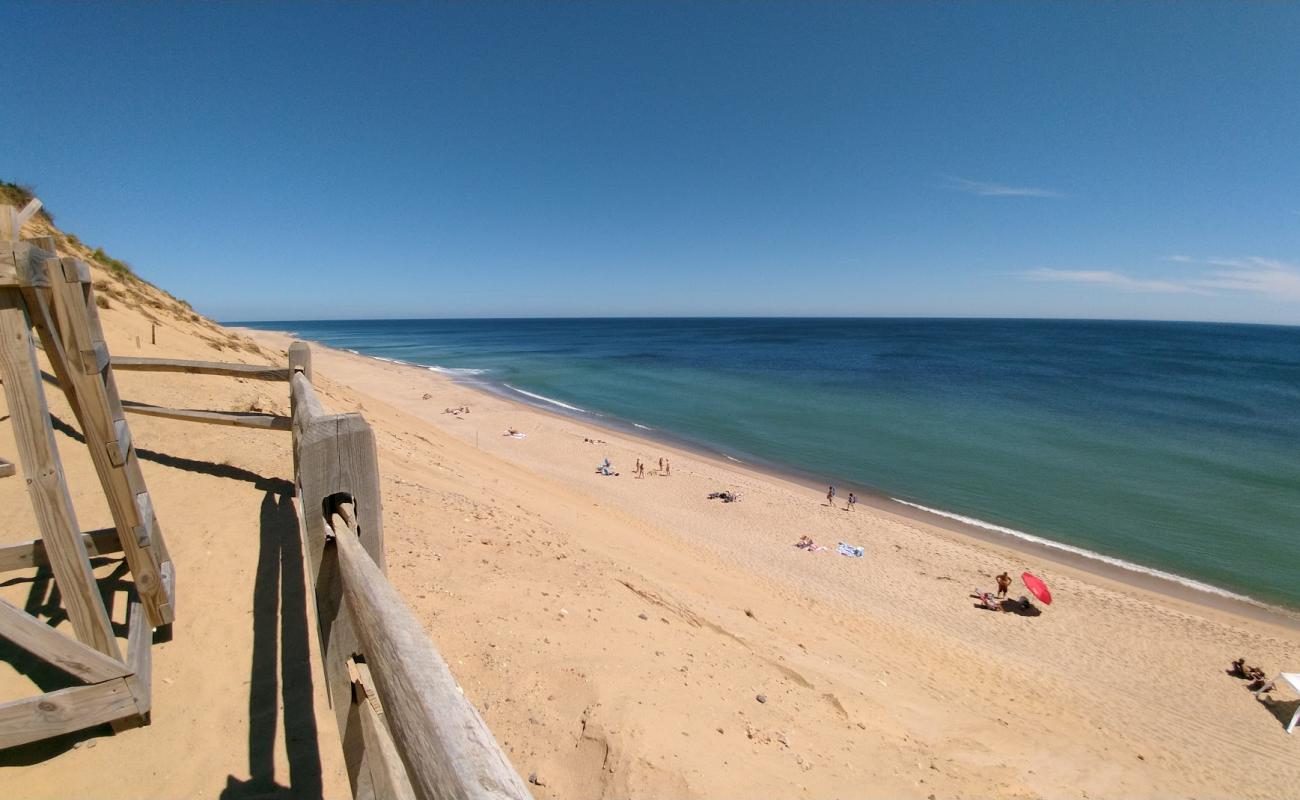 Cahoon Hollow beach'in fotoğrafı açık bej kum yüzey ile