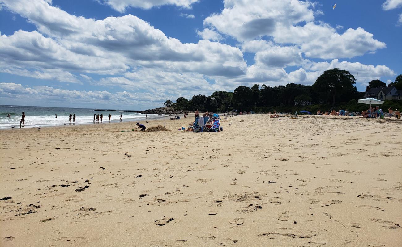 Singing beach'in fotoğrafı parlak kum yüzey ile