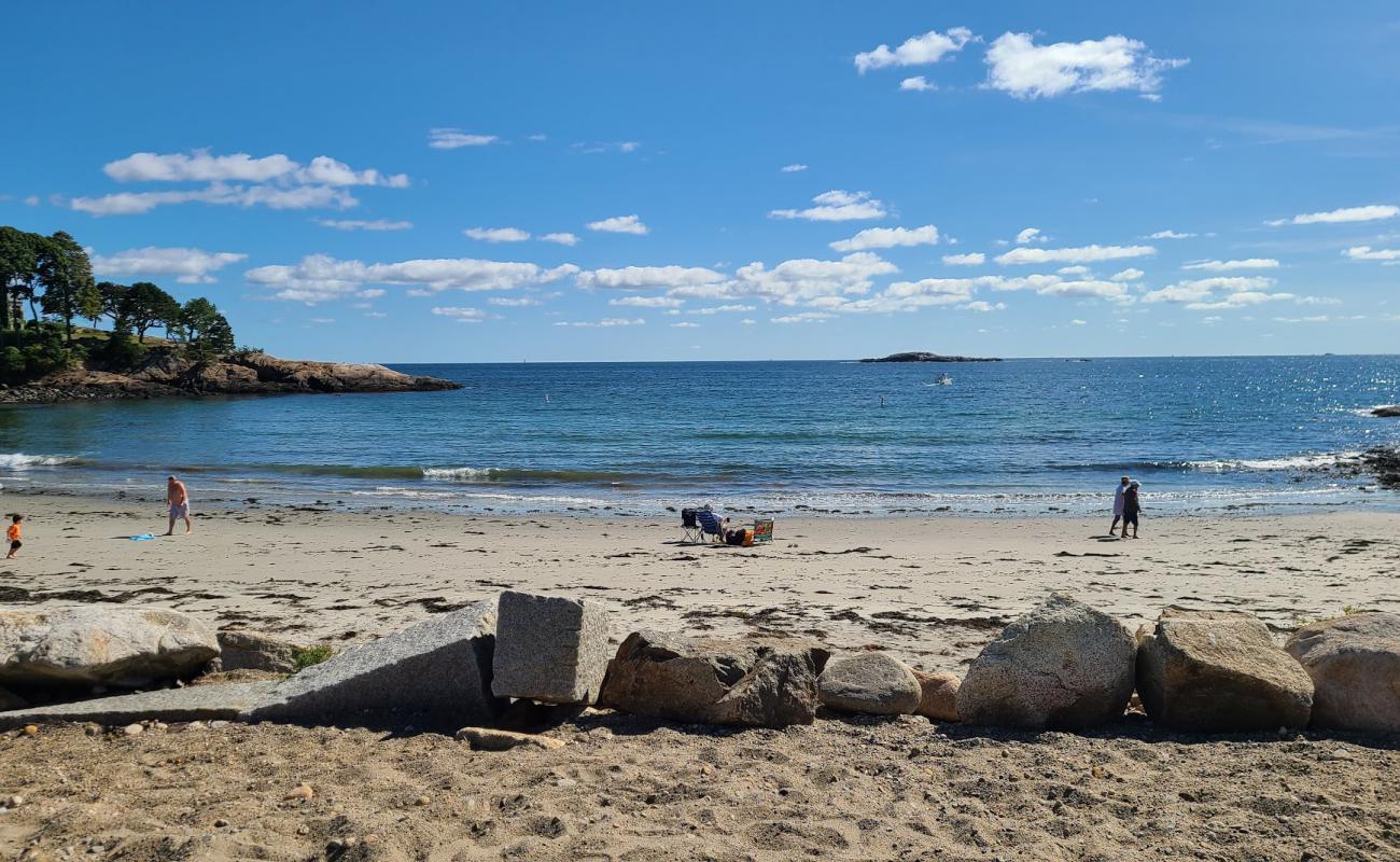 White beach'in fotoğrafı açık bej kum yüzey ile