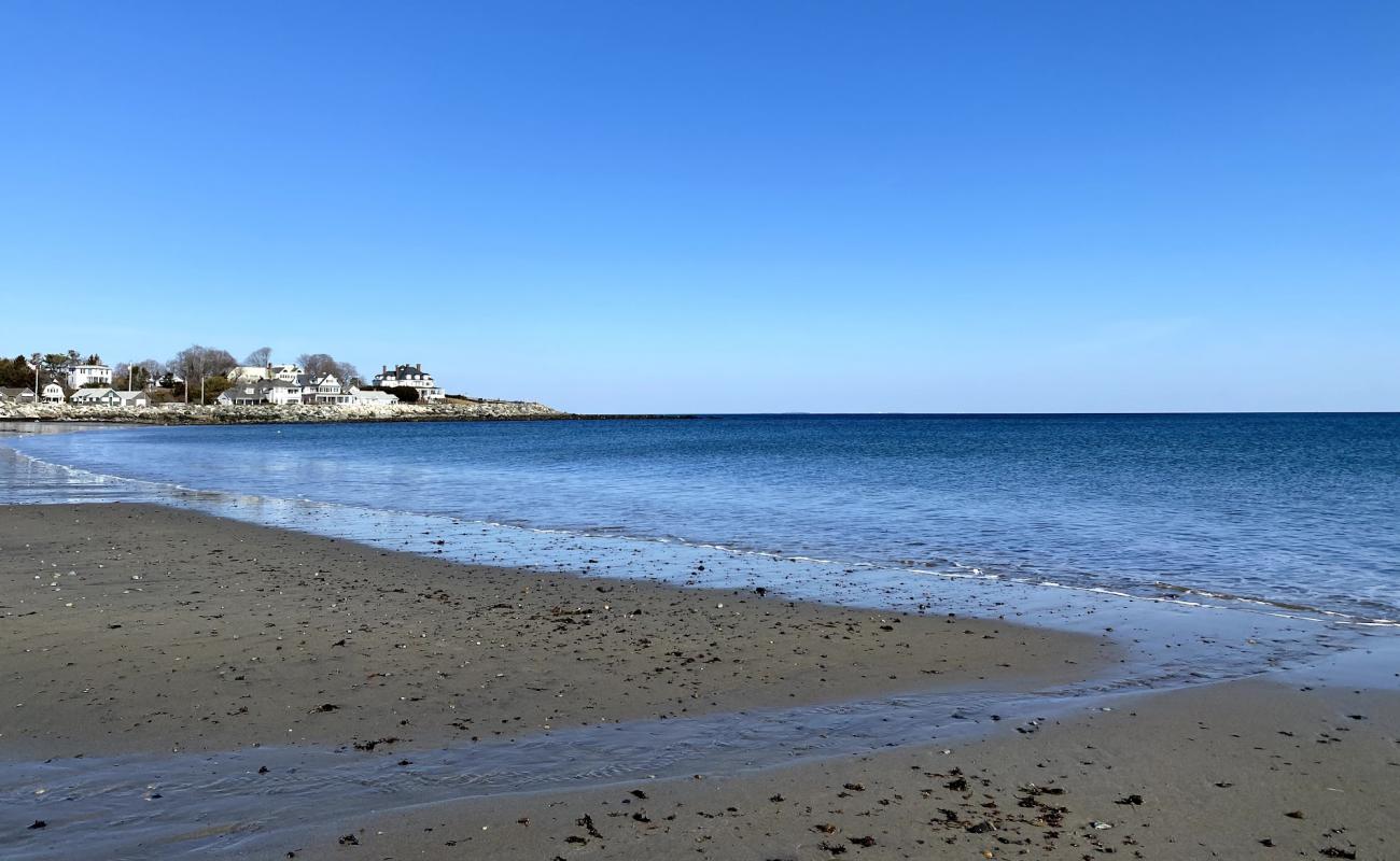 North Hampton beach'in fotoğrafı bej kum ve çakıl yüzey ile