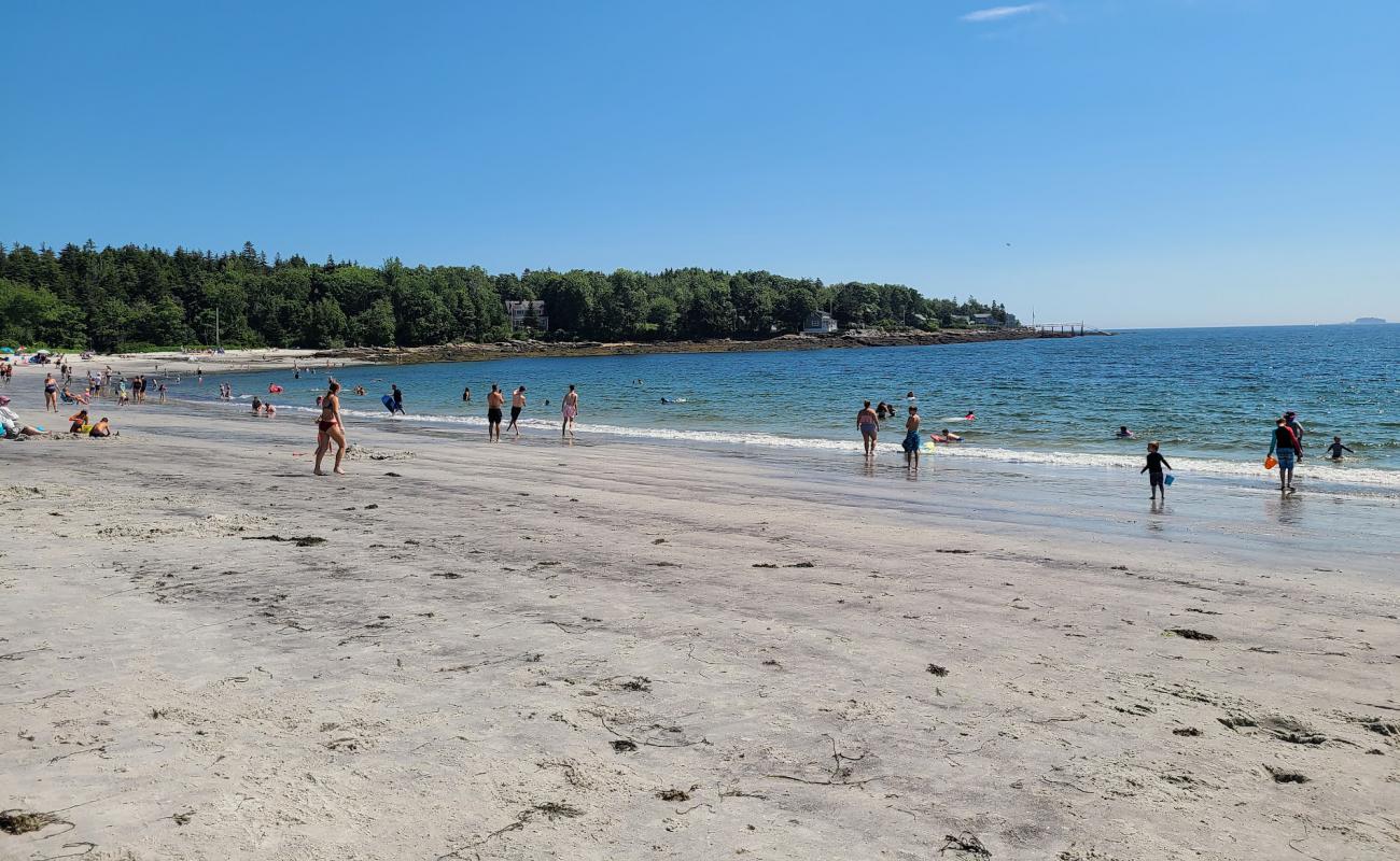 Pemaquid beach'in fotoğrafı parlak ince kum yüzey ile