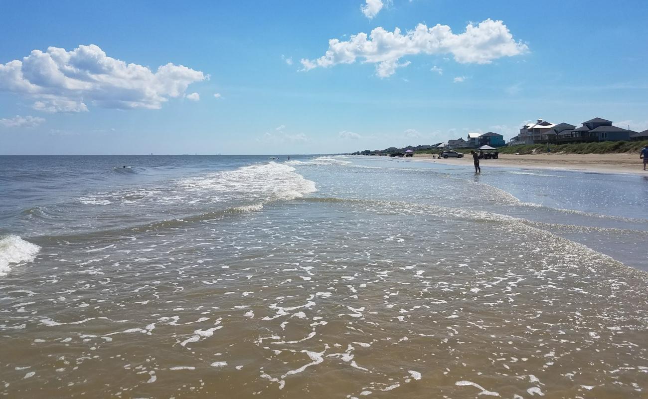 Ramada beach'in fotoğrafı gri kum yüzey ile