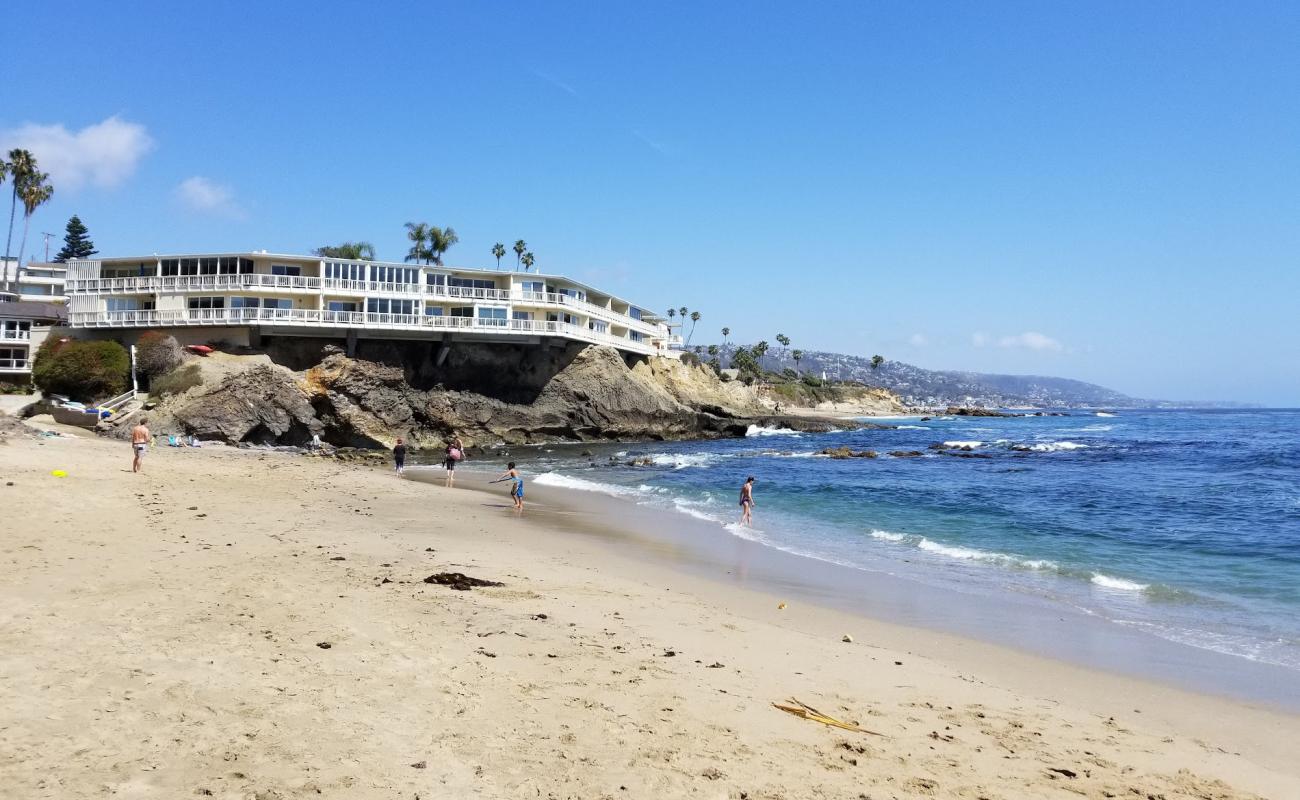 Fishermans Cove beach'in fotoğrafı parlak kum yüzey ile