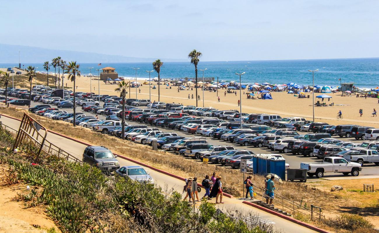 Dockweiler Beach'in fotoğrafı parlak kum yüzey ile