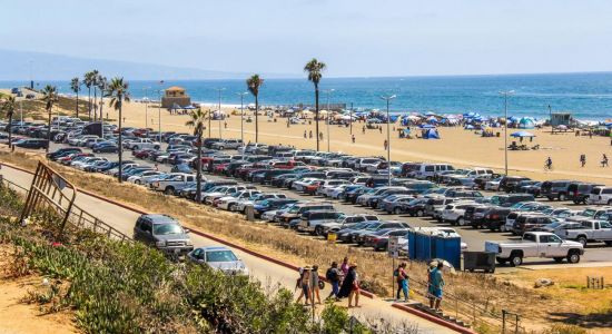 Dockweiler Beach