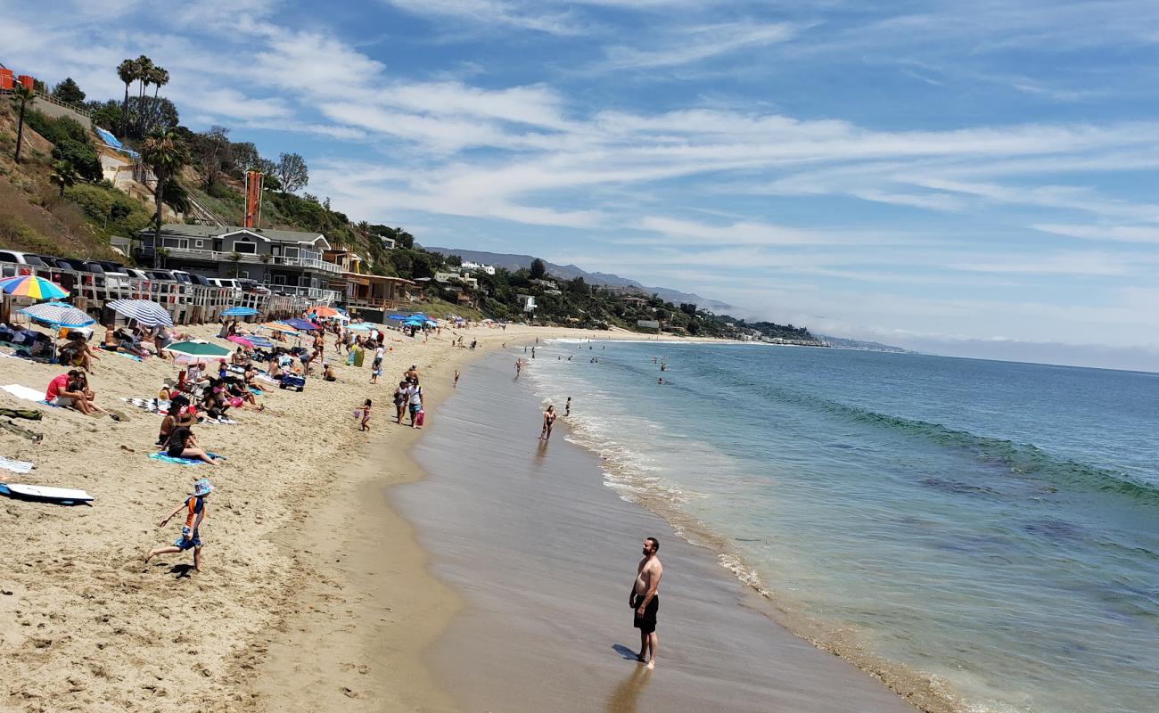 Paradise Cove Beach'in fotoğrafı parlak kum yüzey ile