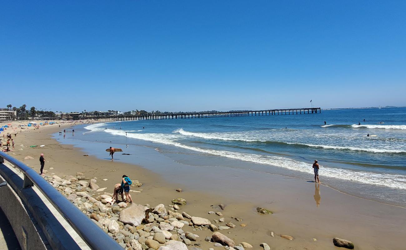 Ventura Beach'in fotoğrafı açık bej kum yüzey ile
