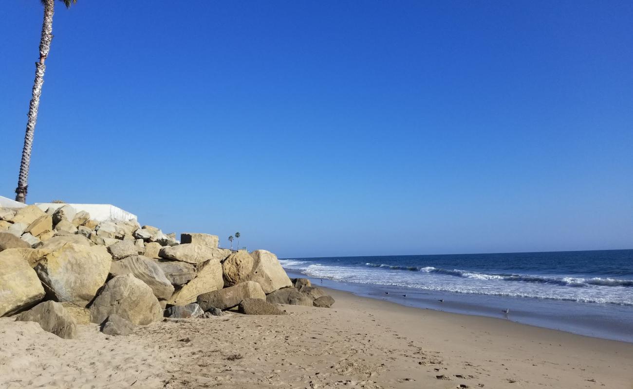 Pier Shoals Beach'in fotoğrafı parlak kum yüzey ile