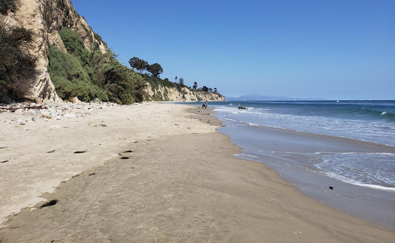 Arroyo Burro Beach'in fotoğrafı parlak kum yüzey ile