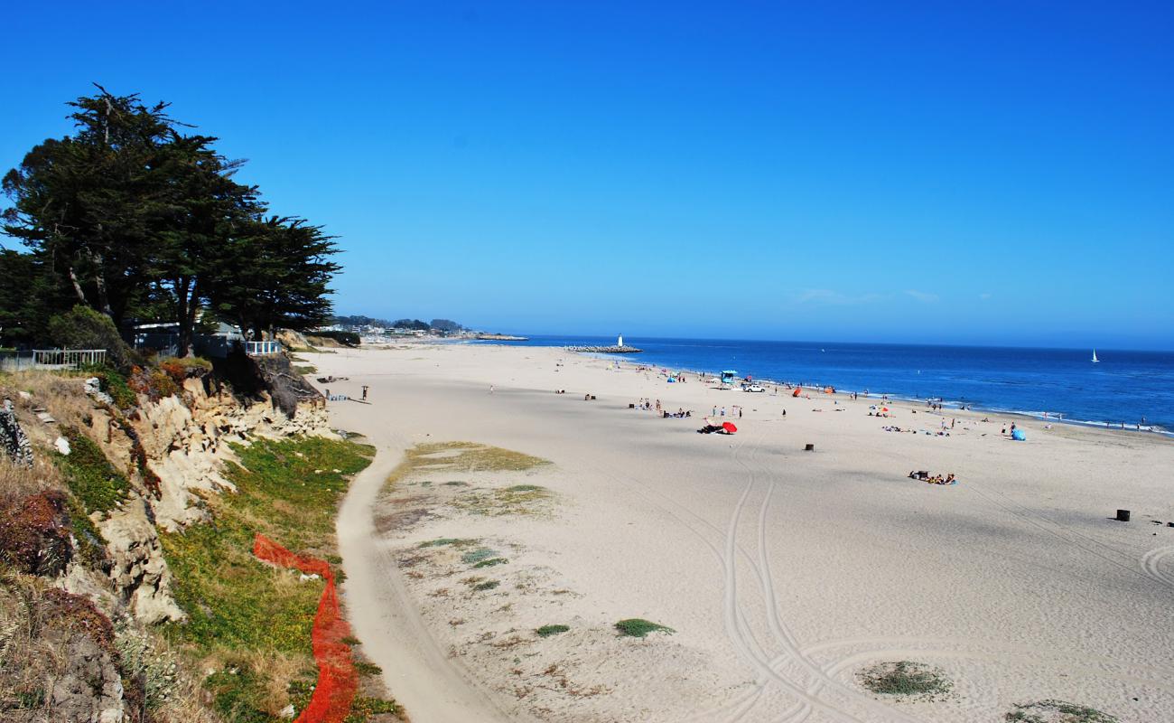 Twin Lakes Beach'in fotoğrafı parlak kum yüzey ile