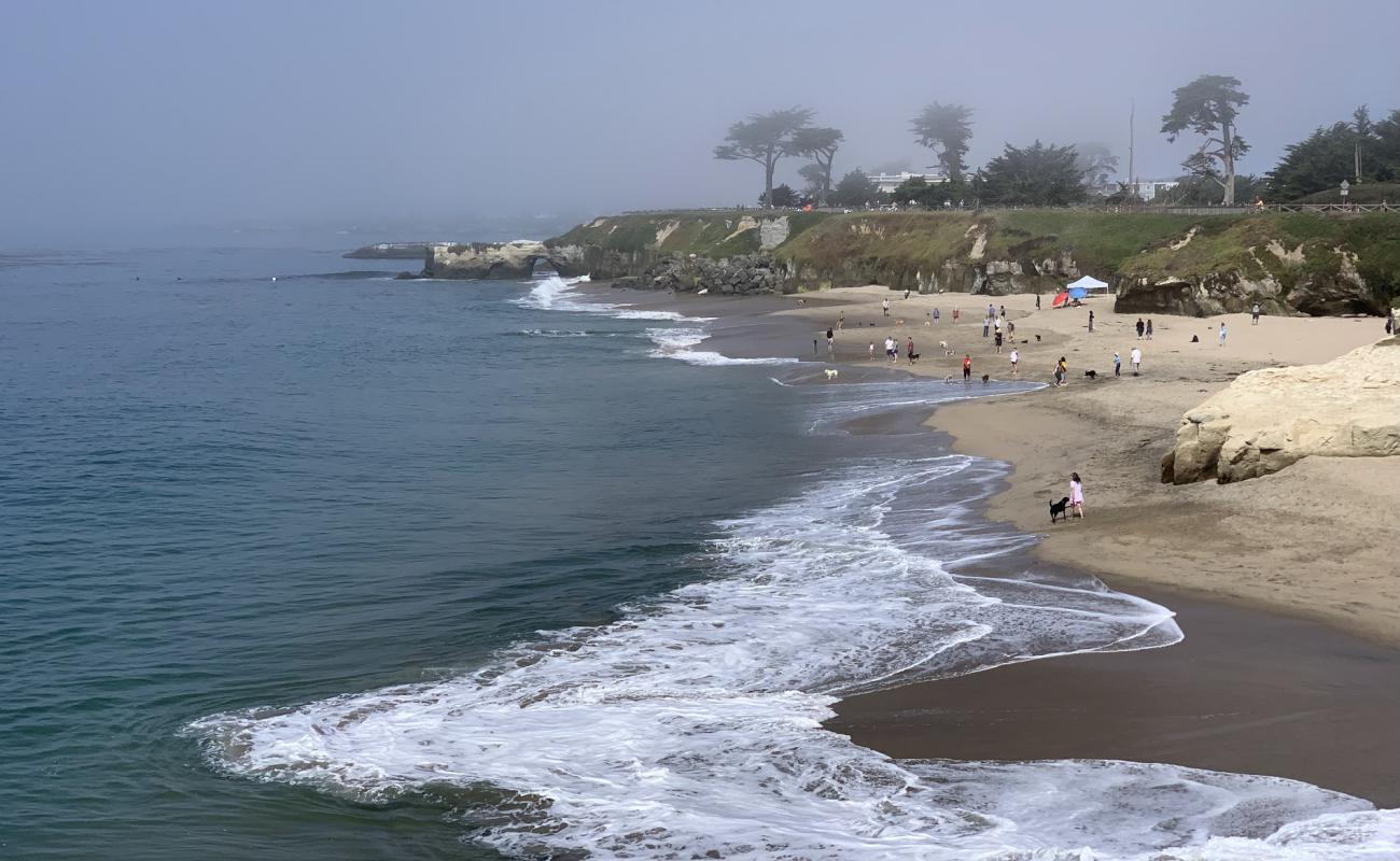 Its Beach'in fotoğrafı parlak kum yüzey ile