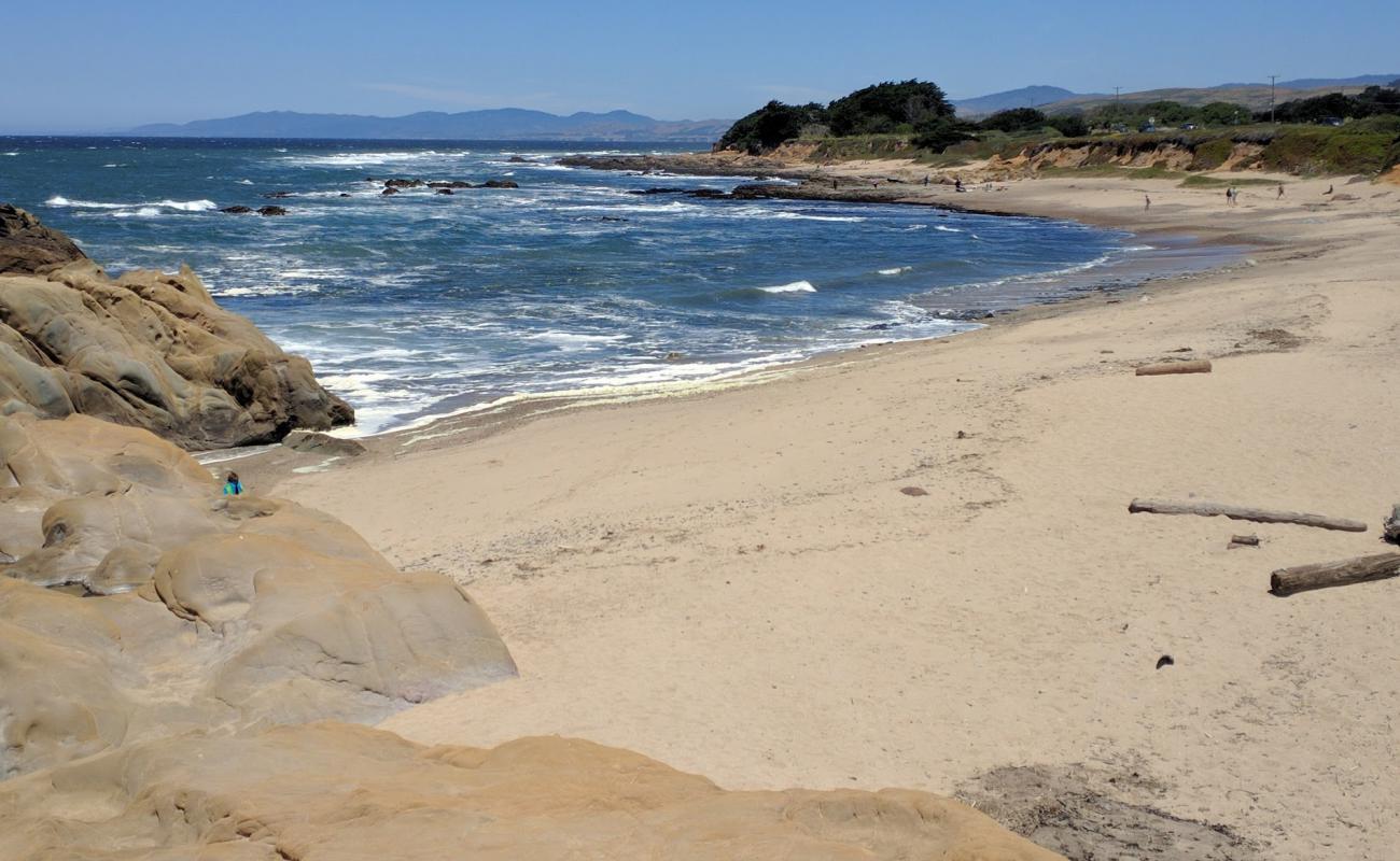 Pescadero Point Beach'in fotoğrafı çakıl ile kum yüzey ile