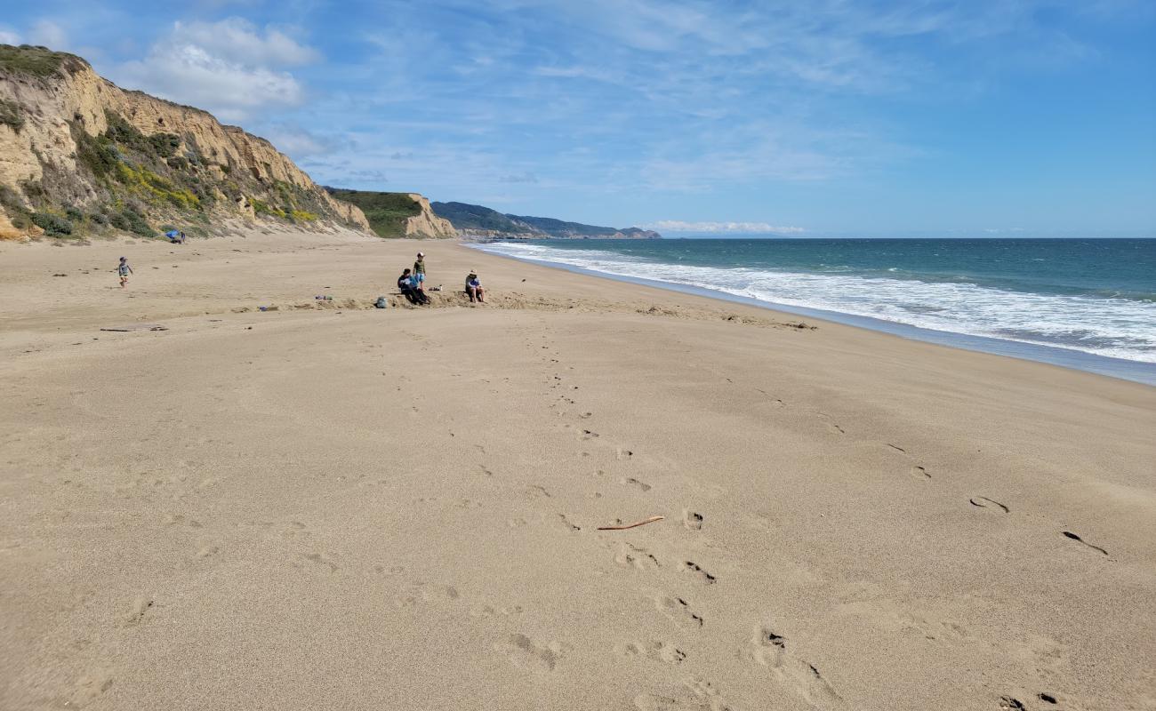 Santa Maria Beach'in fotoğrafı parlak kum yüzey ile