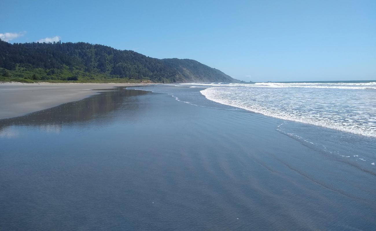 Crescent Beach'in fotoğrafı parlak kum yüzey ile