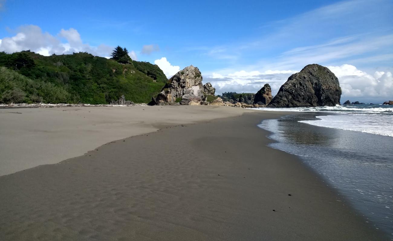 Harris Beach'in fotoğrafı parlak kum yüzey ile