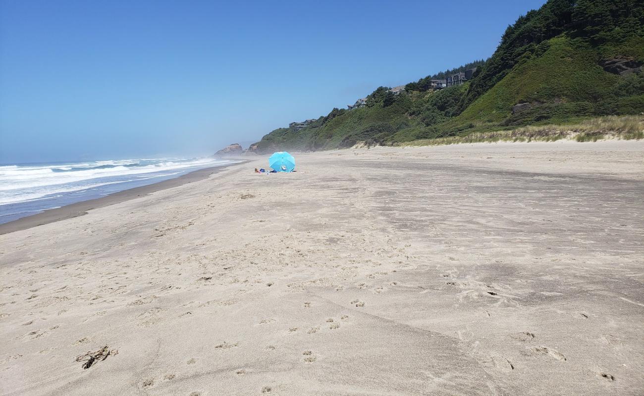 Winema Road Beach'in fotoğrafı açık bej kum yüzey ile