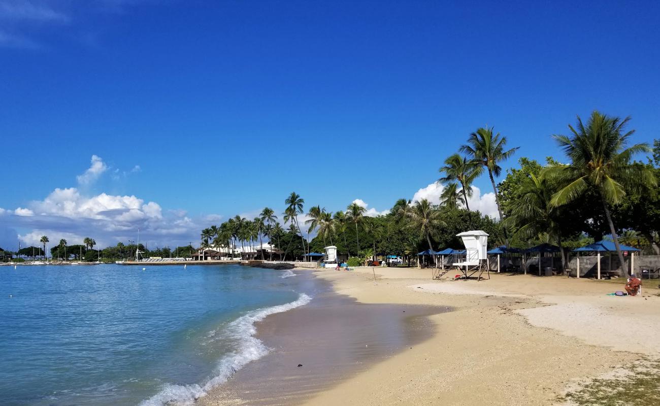 Hickam Beach'in fotoğrafı parlak kum yüzey ile