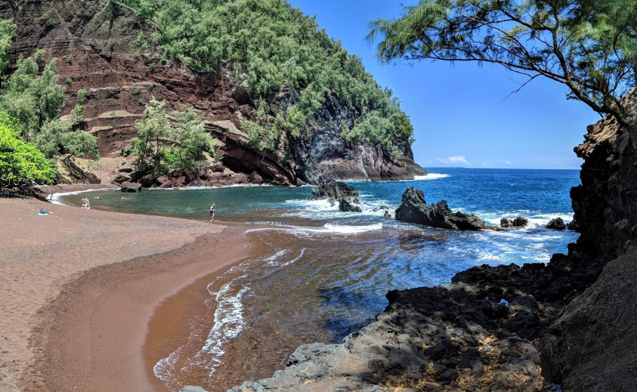 Kaihalulu Plajı'in fotoğrafı koyu i̇nce çakıl yüzey ile