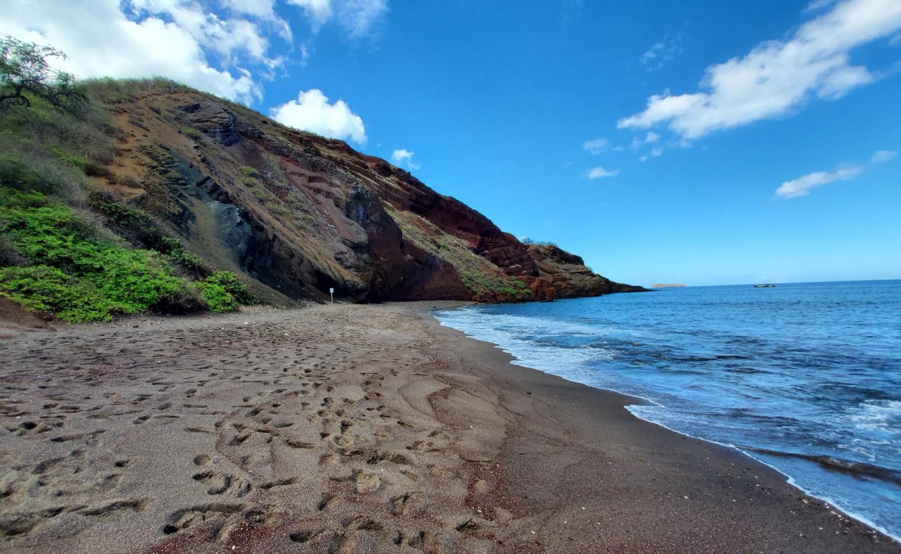 Oneuli Beach'in fotoğrafı koyu i̇nce çakıl yüzey ile