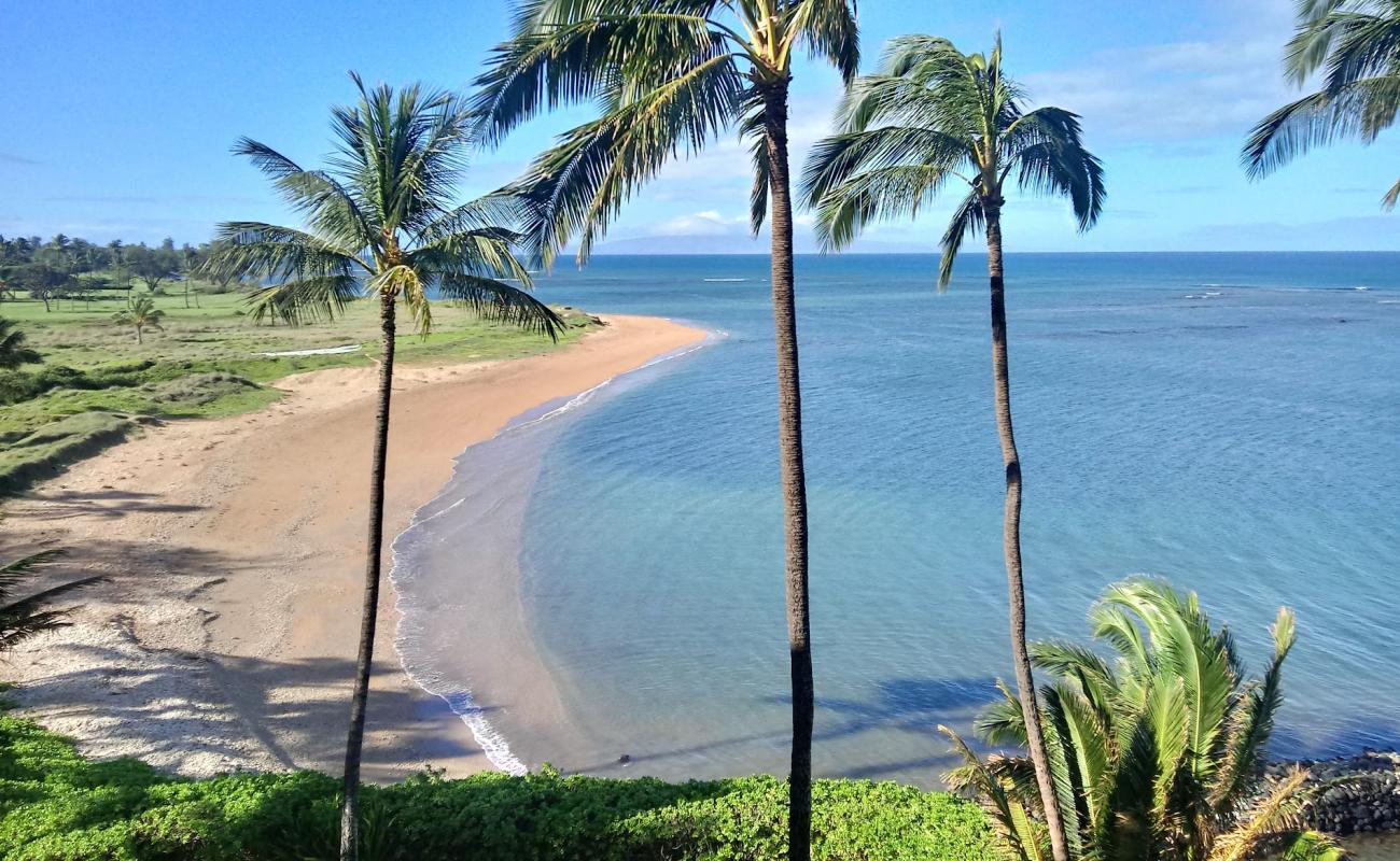 Keaka Beach'in fotoğrafı açık bej kum yüzey ile