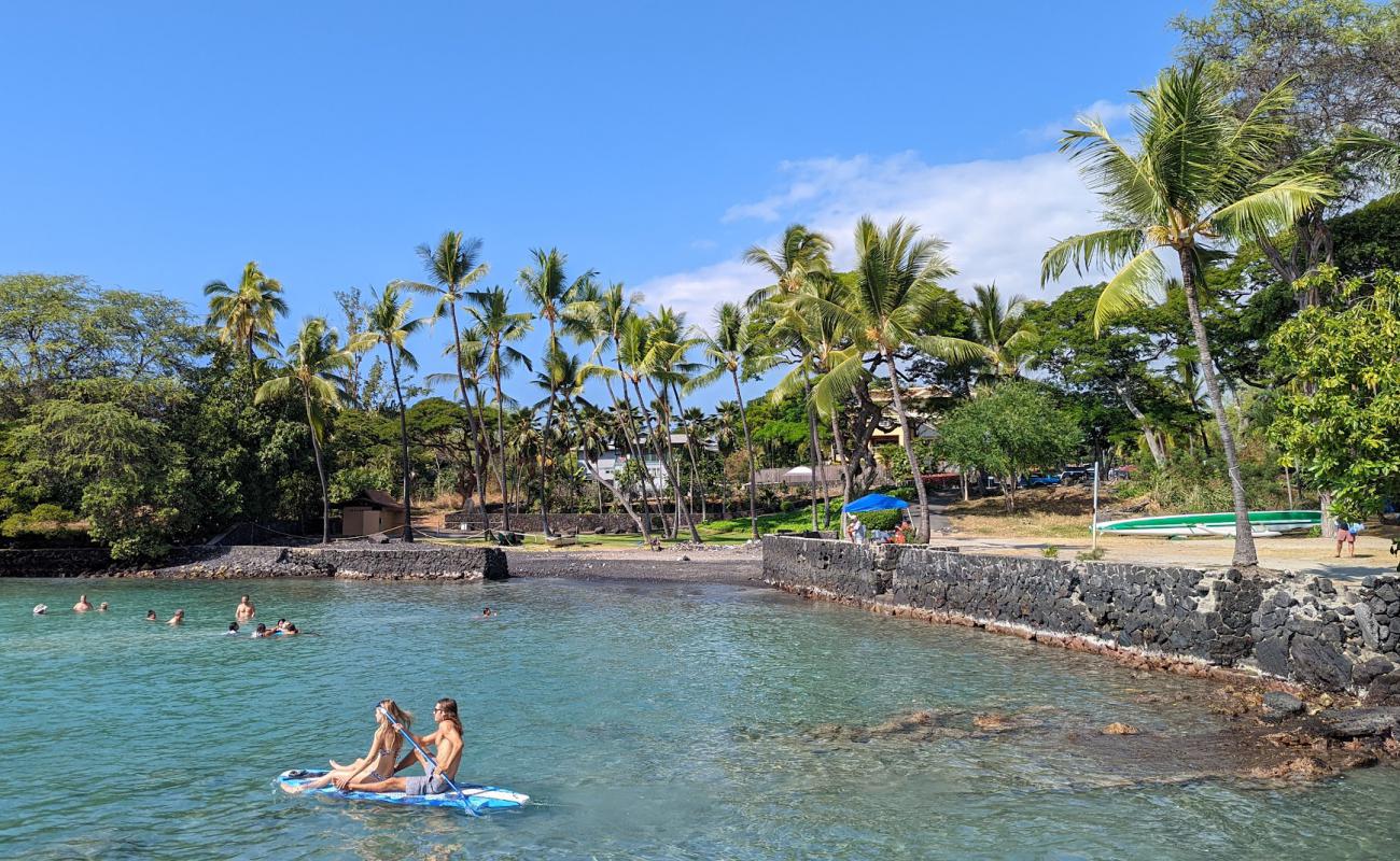 Keauhou Bay Beach'in fotoğrafı gri kum ve çakıl yüzey ile