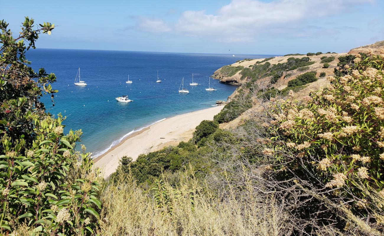 Emerald Bay beach'in fotoğrafı küçük bej çakıl yüzey ile