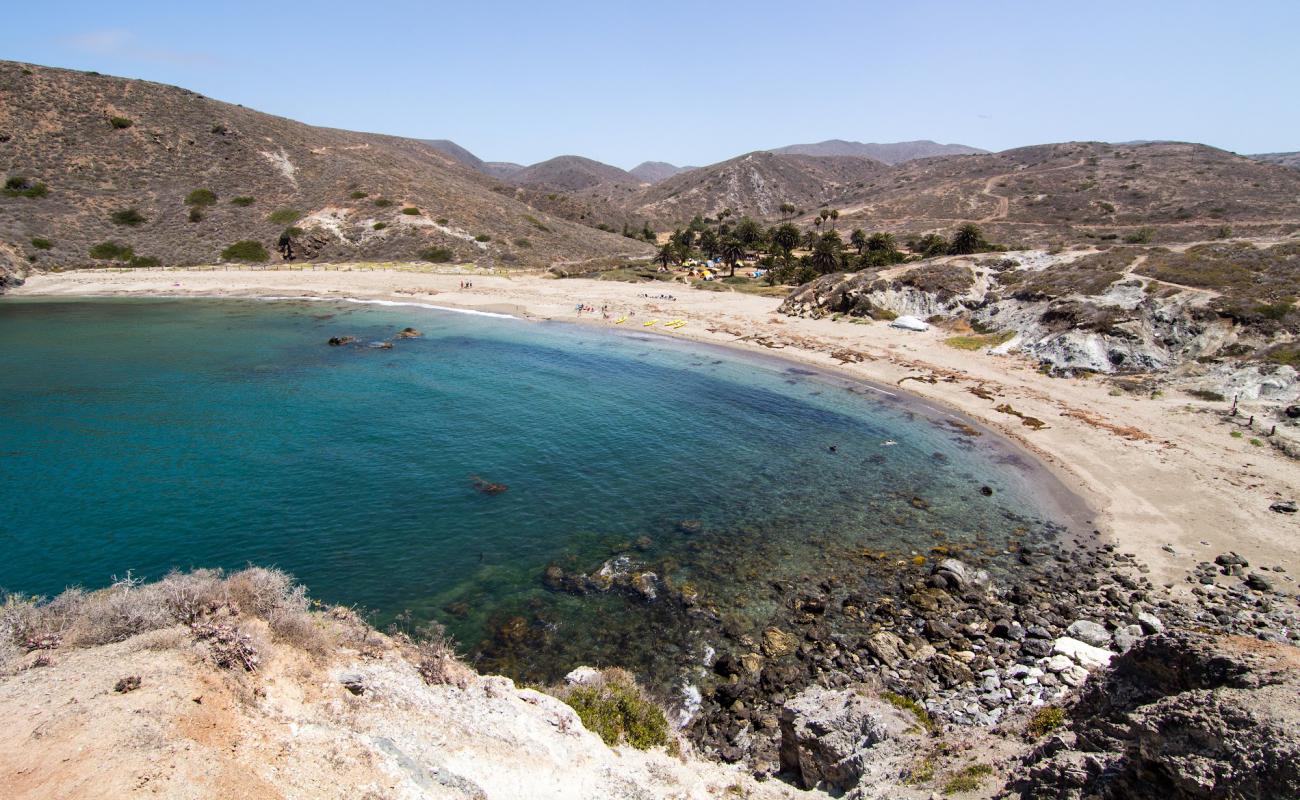 Little Harbor Campground'in fotoğrafı bej kum ve çakıl yüzey ile