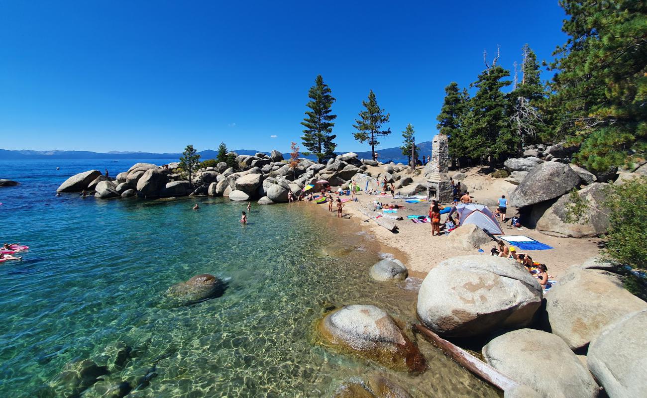 Chimney Beach'in fotoğrafı parlak kum yüzey ile