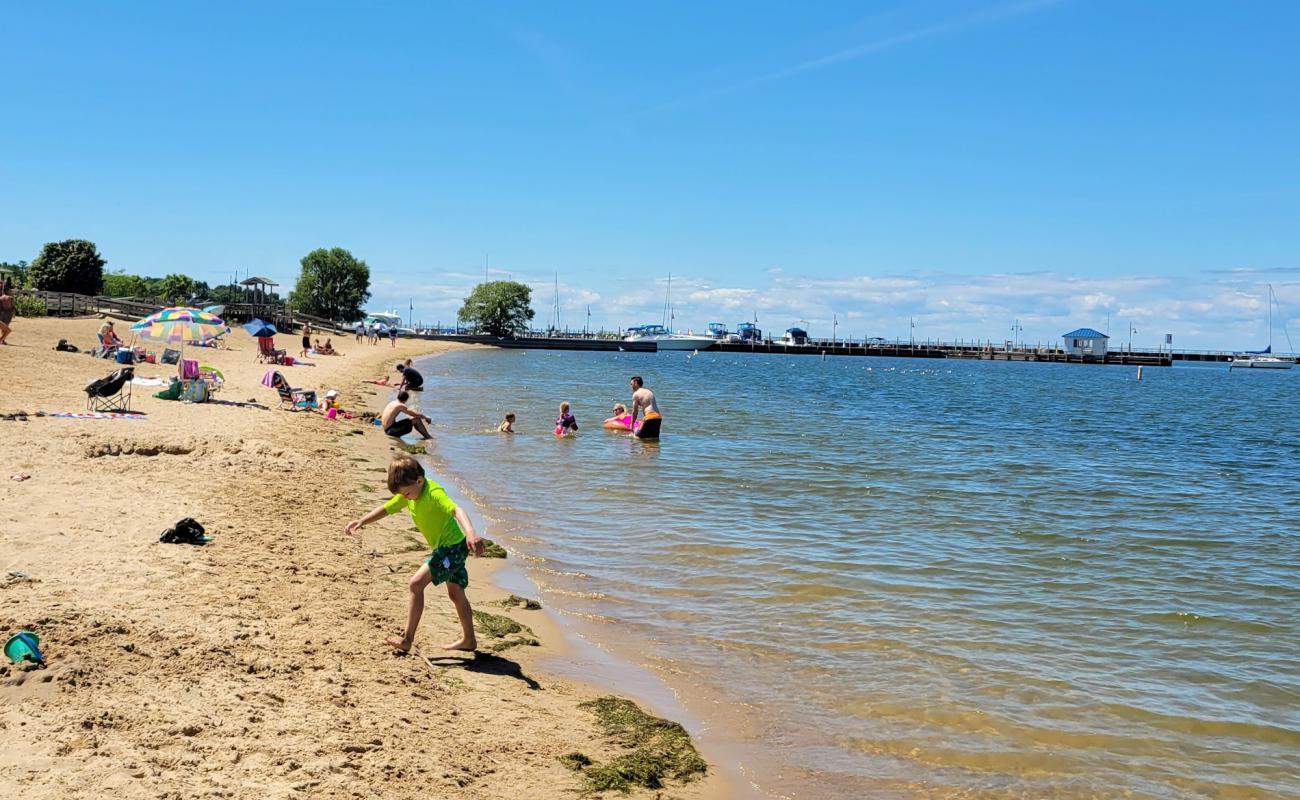 Bird Creek Beach'in fotoğrafı açık bej kum yüzey ile