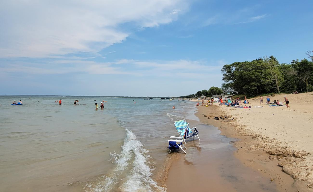 McGraw County Park Beach'in fotoğrafı açık bej kum yüzey ile