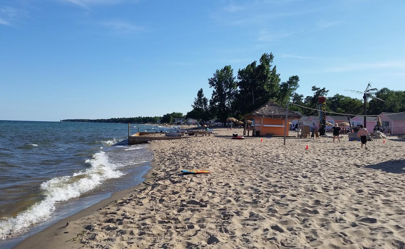 AuSable resort area'in fotoğrafı açık bej kum yüzey ile