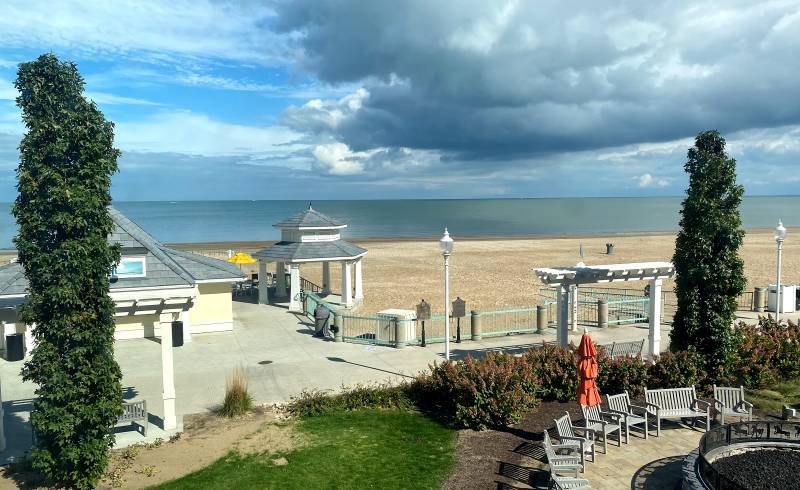 Cedar Point Beach'in fotoğrafı açık bej kum yüzey ile