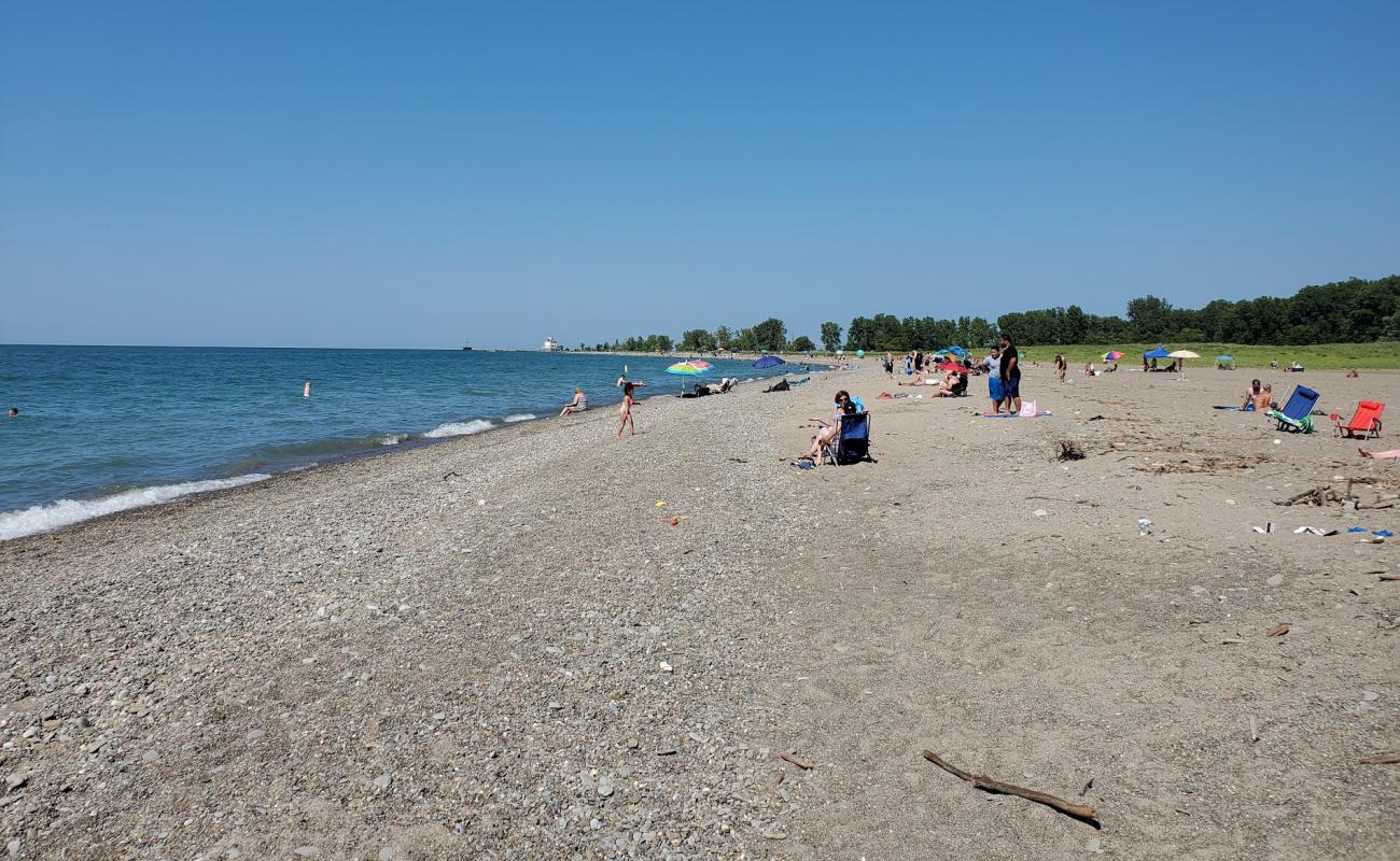 Headlands Beach'in fotoğrafı gri kum ve çakıllar yüzey ile