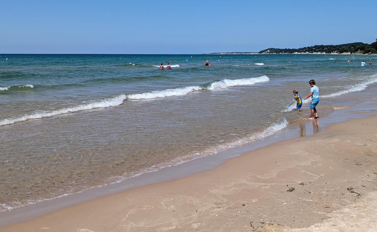 Stearns Park Beach'in fotoğrafı parlak kum yüzey ile