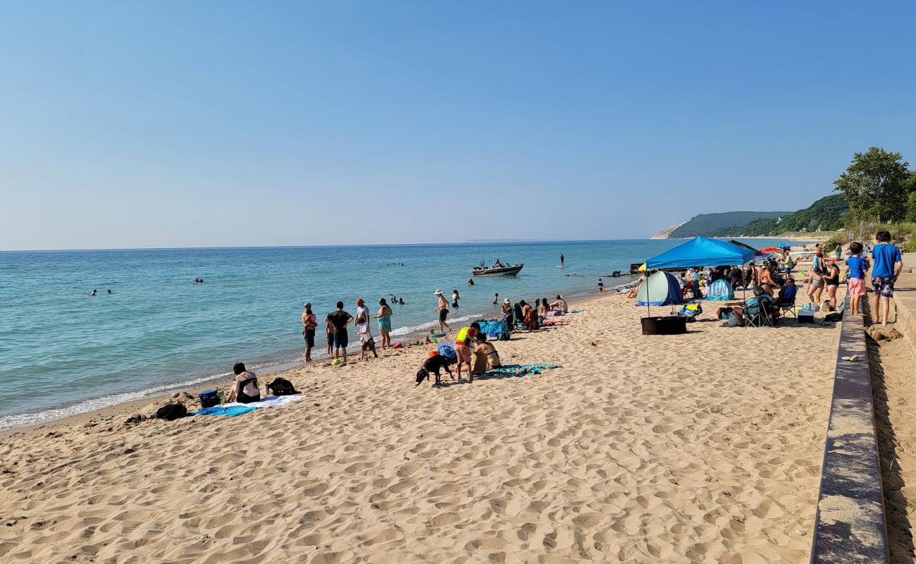 Empire Beach'in fotoğrafı parlak kum yüzey ile