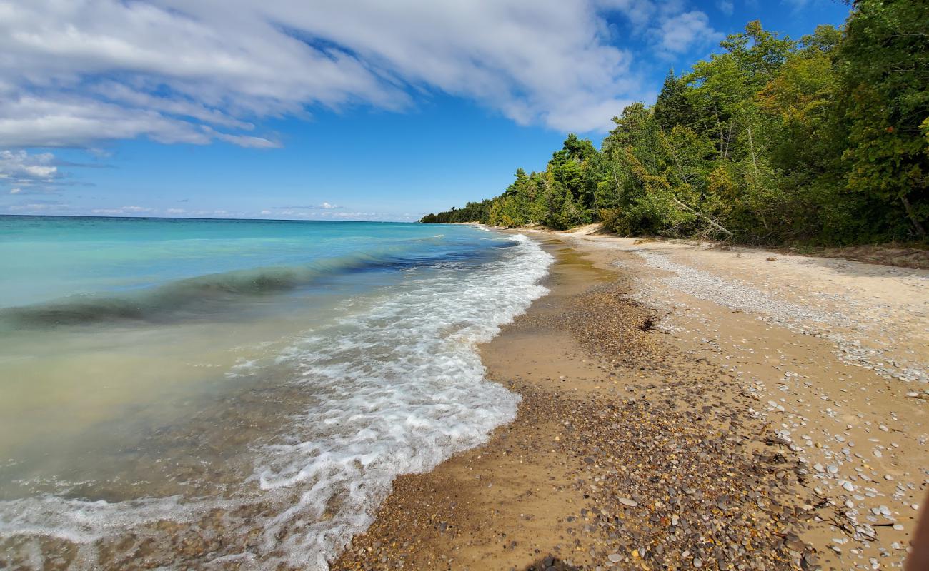Fisherman's Island Park'in fotoğrafı açık bej kum yüzey ile