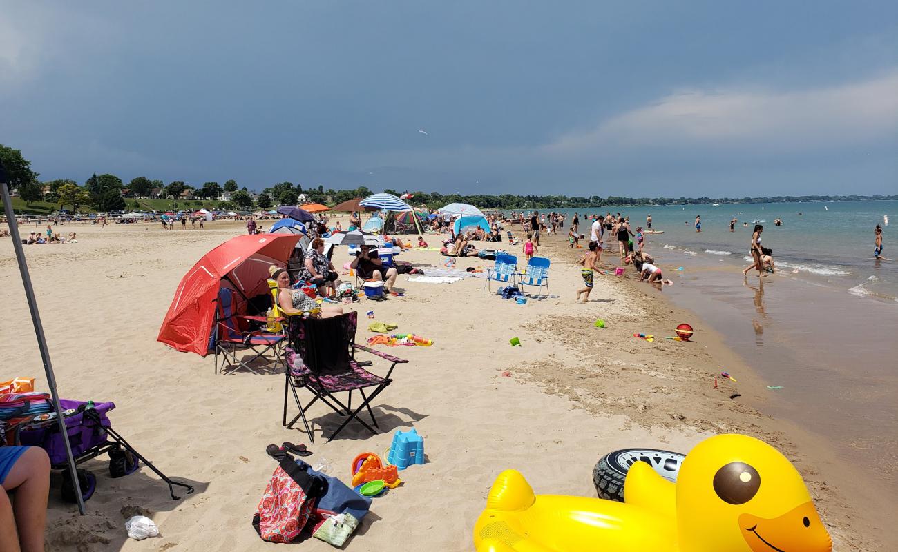 Racine North Beach'in fotoğrafı parlak kum yüzey ile