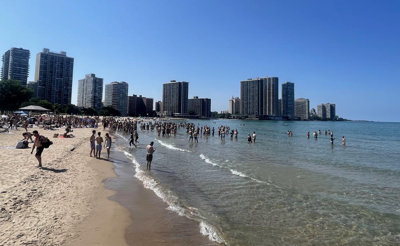 Kathy Osterman Beach'in fotoğrafı parlak kum yüzey ile