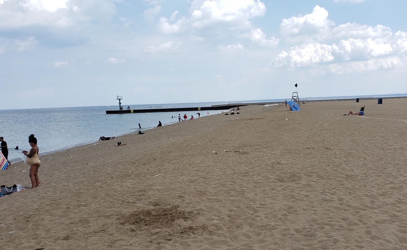 Oakwood Beach'in fotoğrafı parlak kum yüzey ile