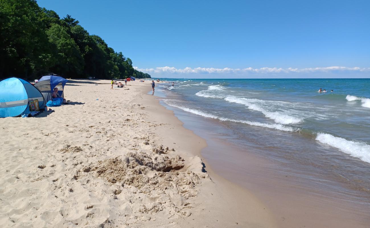 Cherry Beach'in fotoğrafı parlak kum yüzey ile