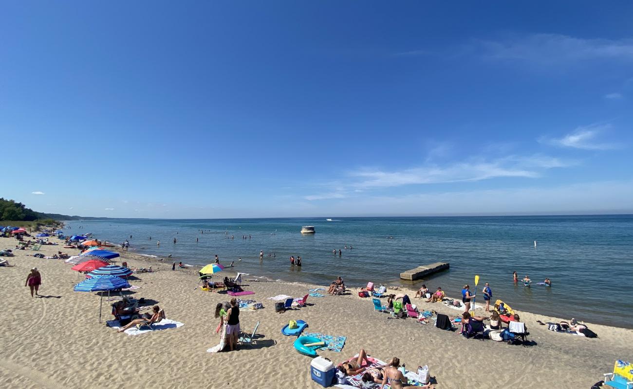 Weko Beach'in fotoğrafı parlak kum yüzey ile