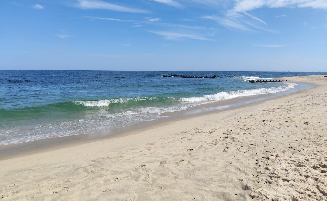 Spring lake beach'in fotoğrafı i̇nce beyaz kum yüzey ile
