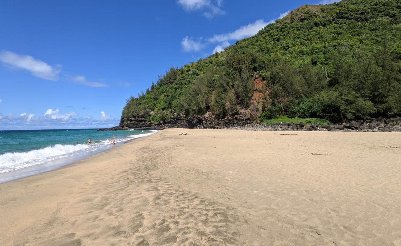 Hanakapiai Beach'in fotoğrafı parlak kum yüzey ile