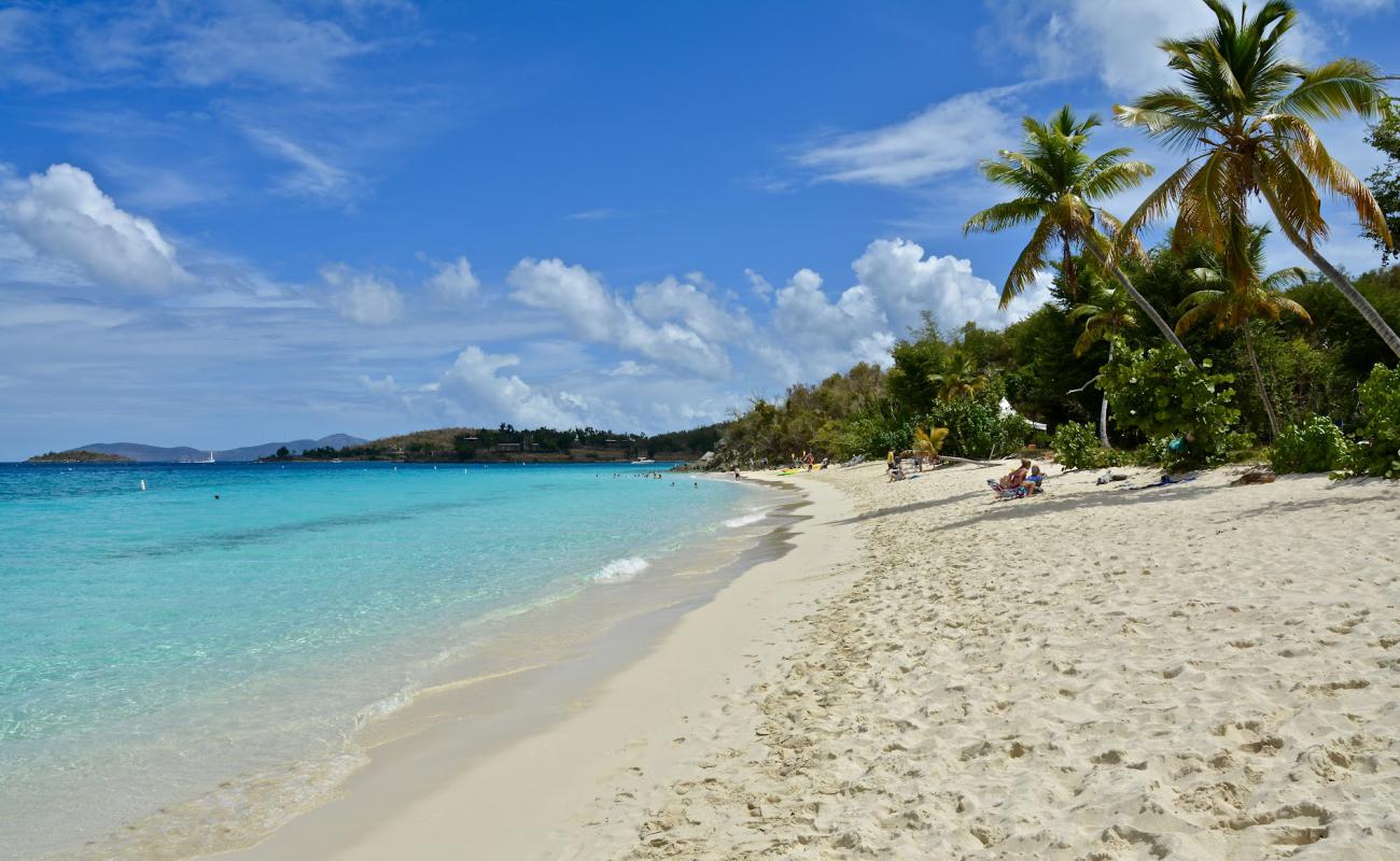 Honeymoon Plajı'in fotoğrafı i̇nce bej kum yüzey ile