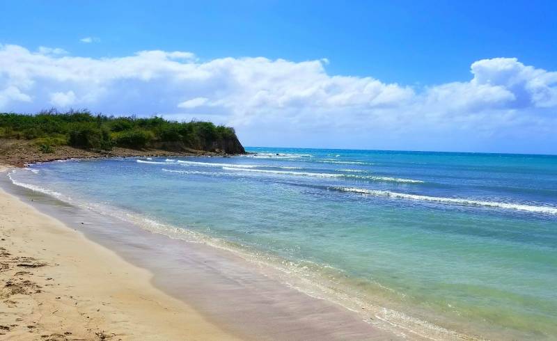 Hay Penny beach'in fotoğrafı açık bej kum yüzey ile