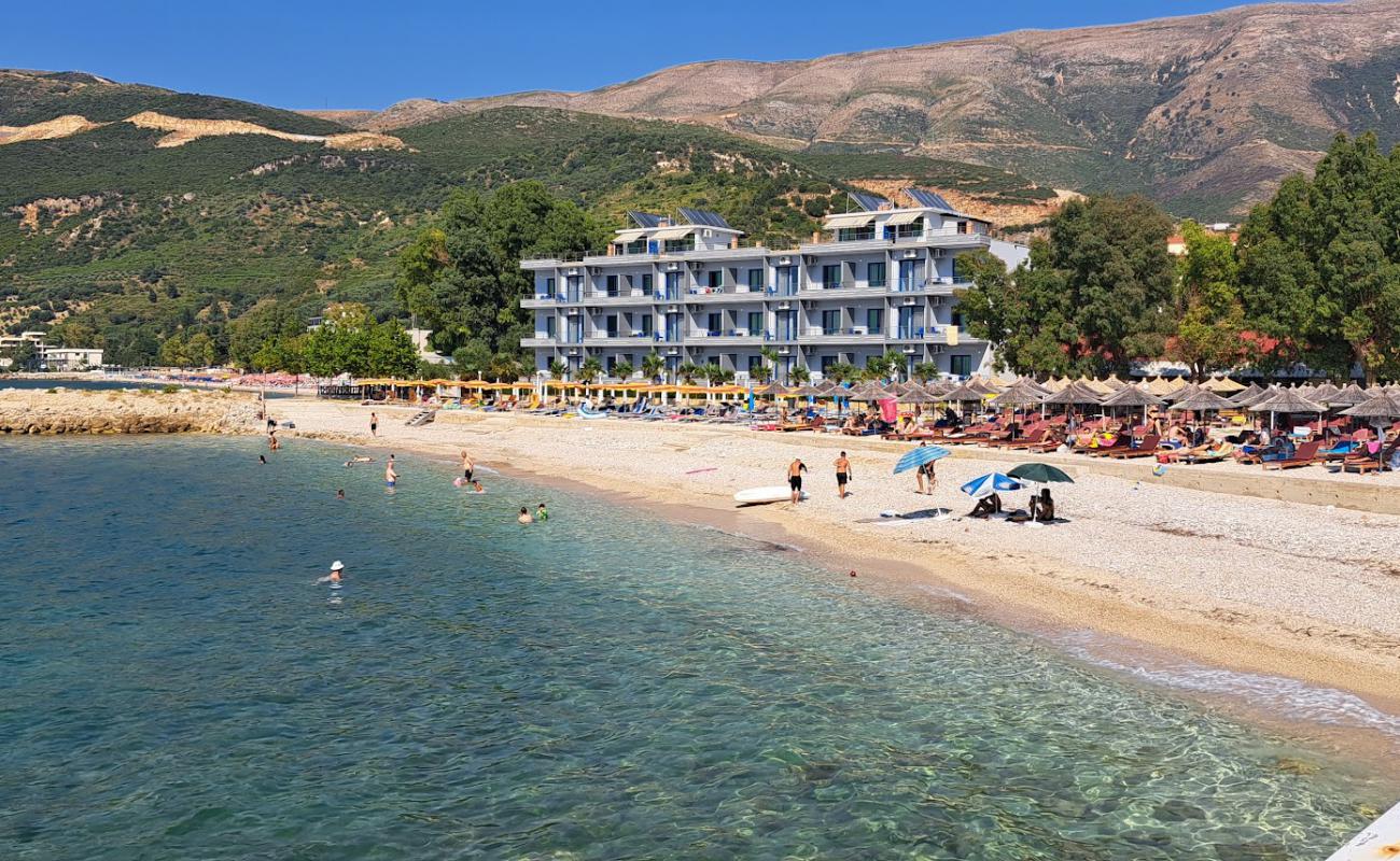 Cekodhima Beach'in fotoğrafı bej çakıl yüzey ile